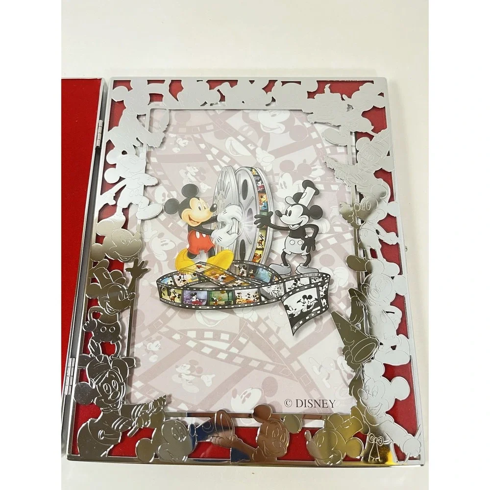Walt Disney World Cast Member Holiday Picture Frame 2002 Mickey Mouse
